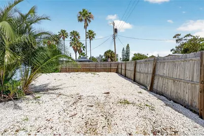 14013 Marguerite Drive, Madeira Beach, FL 33708 - Photo 63
