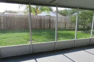 8613 Fawn Creek Dr, Tampa, FL 33626 - Photo 17