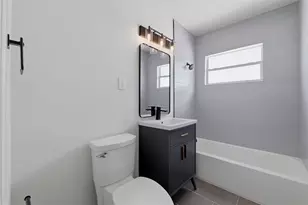 3030 5th St N, Saint Petersburg, FL 33704 - Photo 55
