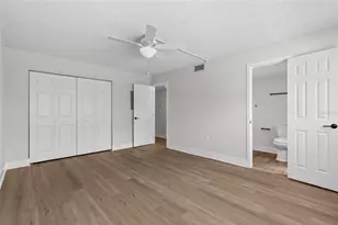 4780 Cove Cir, Saint Petersburg, FL 33708 - Photo 21