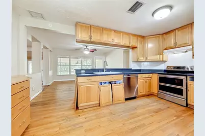 1003 W Outbound Place, Tampa, FL 33612 - Photo 25