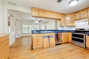 1003 W Outbound Pl, Tampa, FL 33612 - Photo 25