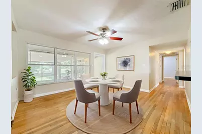 1003 W Outbound Place, Tampa, FL 33612 - Photo 7