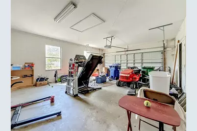 1003 W Outbound Place, Tampa, FL 33612 - Photo 49