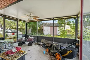 9624 Hidden Oaks Cir, Tampa, FL 33612 - Photo 29