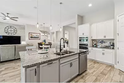 14622 Red Castle Avenue, Lithia, FL 33547 - Photo 11