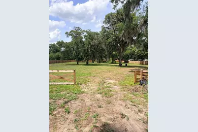 Brooker, Brandon, FL 33511 - Photo 1