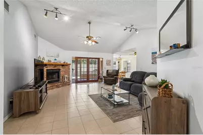 5127 Nashville Drive, Tampa, FL 33624 - Photo 9