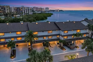 118 Marina Del Rey Ct, Clearwater Beach, FL 33767 - Photo 3