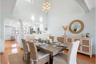 118 Marina Del Rey Court, Clearwater Beach, FL 33767 - Photo 15