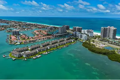 118 Marina Del Rey Court, Clearwater Beach, FL 33767 - Photo 37