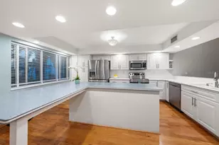 118 Marina Del Rey Ct, Clearwater Beach, FL 33767 - Photo 17