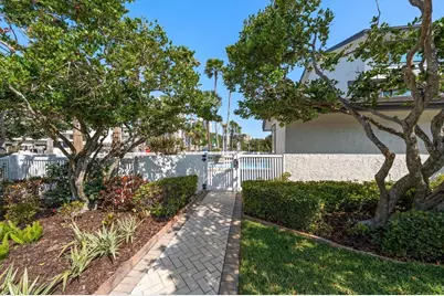 118 Marina Del Rey Court, Clearwater Beach, FL 33767 - Photo 45