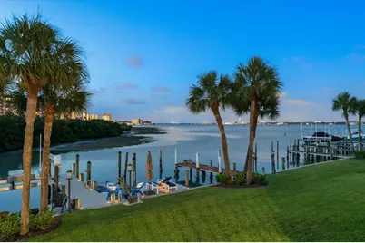 118 Marina Del Rey Court, Clearwater Beach, FL 33767 - Photo 5