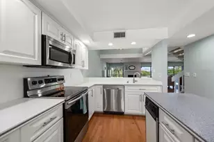 118 Marina Del Rey Ct, Clearwater Beach, FL 33767 - Photo 21
