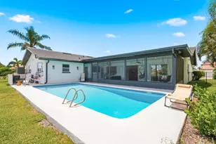 2000 Kansas Ave NE, Saint Petersburg, FL 33703 - Photo 43