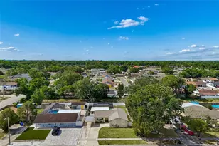 8806 Oak Cir, Tampa, FL 33615 - Photo 59