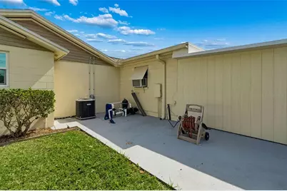 8806 Oak Circle, Tampa, FL 33615 - Photo 45