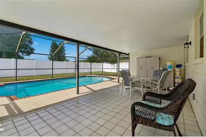 8806 Oak Circle, Tampa, FL 33615 - Photo 37