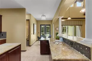 3021 59th Ave S, Saint Petersburg, FL 33712 - Photo 11