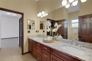 3021 59th Ave S, Saint Petersburg, FL 33712 - Photo 15