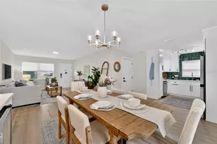 2575 Granada Cir E, Saint Petersburg, FL 33712 - Photo 11