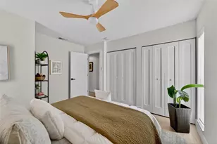 2575 Granada Cir E, Saint Petersburg, FL 33712 - Photo 23