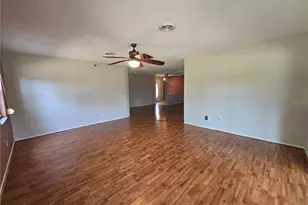 8186 Terrace Garden Dr N, Saint Petersburg, FL 33709 - Photo 17