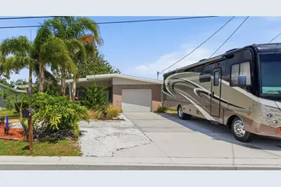 179 E Canal Drive, Palm Harbor, FL 34684 - Photo 3