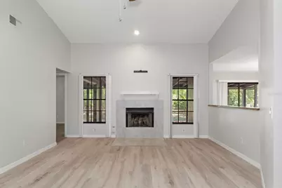 11315 N Ola Avenue, Tampa, FL 33612 - Photo 7