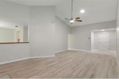 11315 N Ola Avenue, Tampa, FL 33612 - Photo 9
