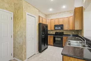 1405 Ridge Terrace, Tarpon Springs, FL 34689 - Photo 9