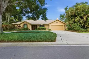 2716 Country Woods Ln, Palm Harbor, FL 34683 - Photo 3