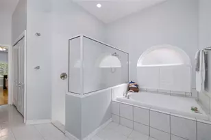18814 Place Antibes, Lutz, FL 33558 - Photo 25