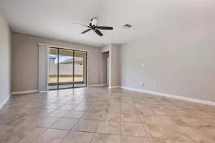 31427 Cannon Rush Dr, San Antonio, FL 33576 - Photo 9