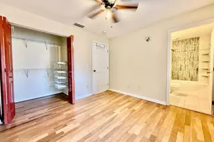 6807 Kingston Dr, Tampa, FL 33619 - Photo 15