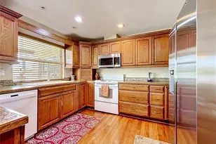 6490 Burning Tree Dr, Seminole, FL 33777 - Photo 19