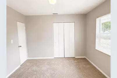 5650 47th Avenue N, Kenneth City, FL 33709 - Photo 11