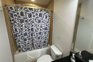 13941 Clubhouse Dr, Tampa, FL 33618 - Photo 21