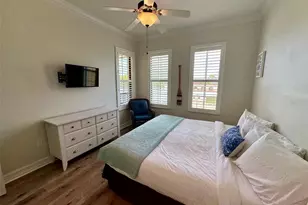 13941 Clubhouse Dr, Tampa, FL 33618 - Photo 3