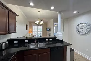 13941 Clubhouse Dr, Tampa, FL 33618 - Photo 25