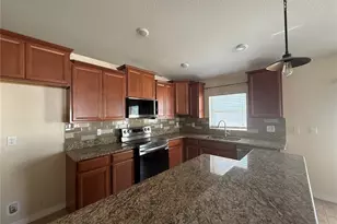 2370 Dovesong Trace Dr, Ruskin, FL 33570 - Photo 5