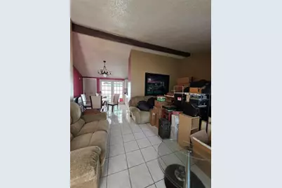 10113 Timber Oaks Court, Tampa, FL 33615 - Photo 3