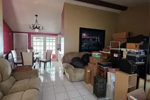 10113 Timber Oaks Ct, Tampa, FL 33615 - Photo 3