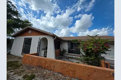 10113 Timber Oaks Court, Tampa, FL 33615 - Photo 1
