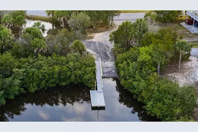 10166 Cabana Street, Weeki Wachee, FL 34607 - Photo 7