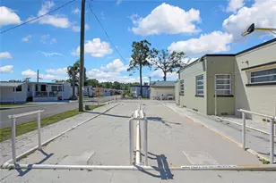 800 32nd Ave S, Saint Petersburg, FL 33705 - Photo 25