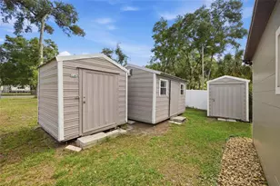 11821 Grovewood Ave, Thonotosassa, FL 33592 - Photo 31
