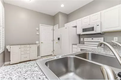 3326 Covered Bridge Drive W, Dunedin, FL 34698 - Photo 9