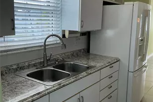 5267 81st St N, Saint Petersburg, FL 33709 - Photo 5
